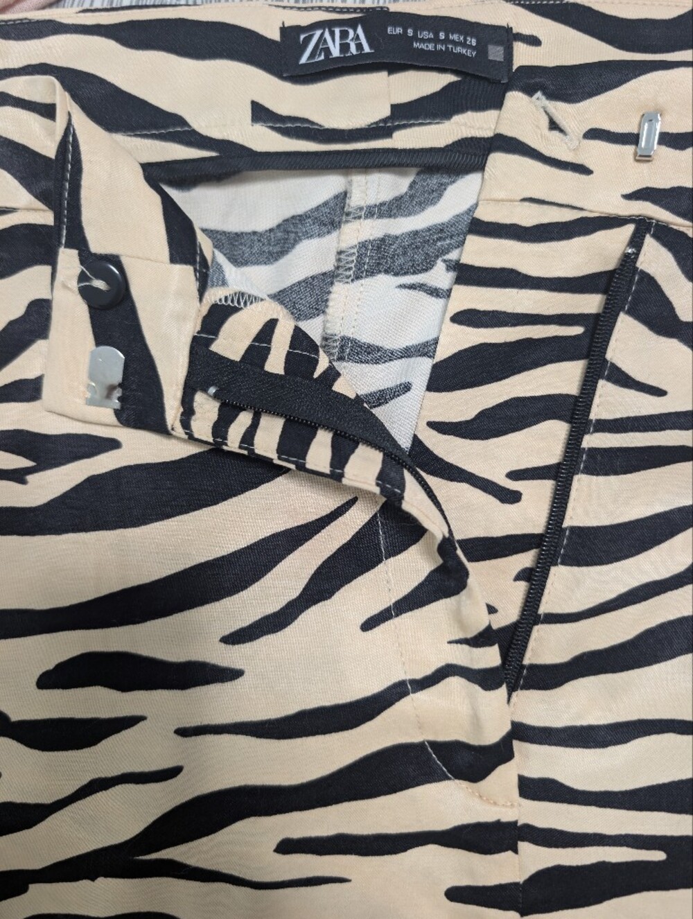 ZARA Women's Zebra Print Split Hem Straight-Leg Pants Viscose Beige Black S - Picture 7 of 13